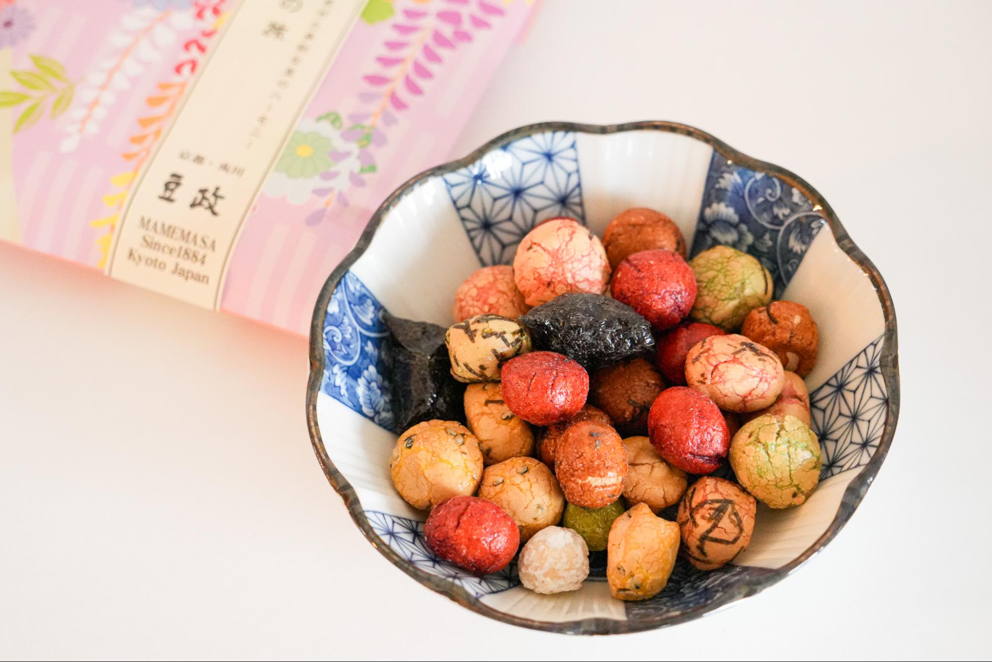 The contents of "Mamemasa" on the streets of Kyoto