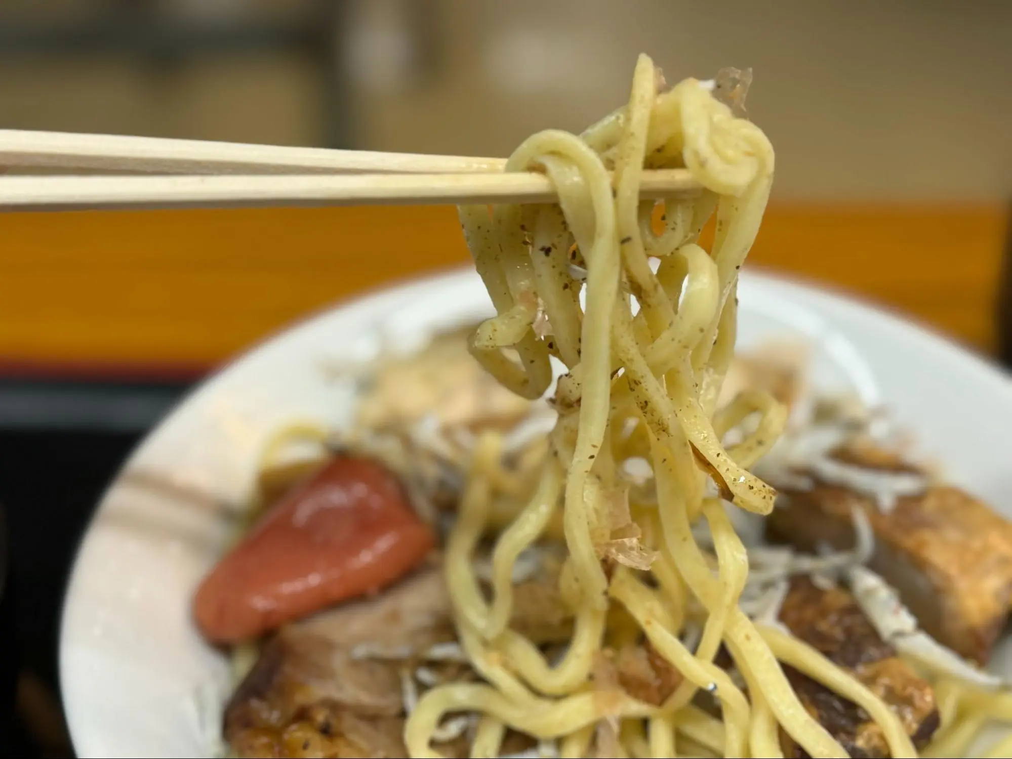 スープとよく絡む麺