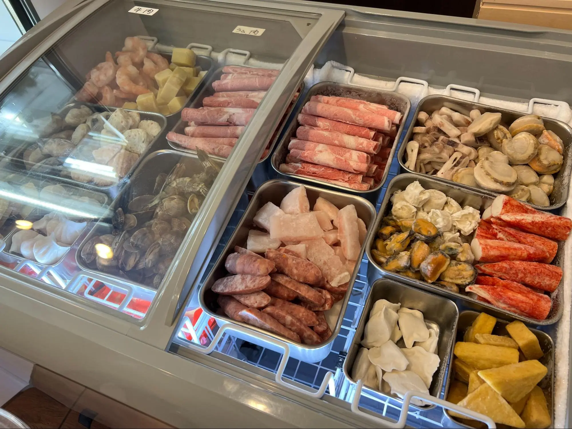 お肉や魚介類