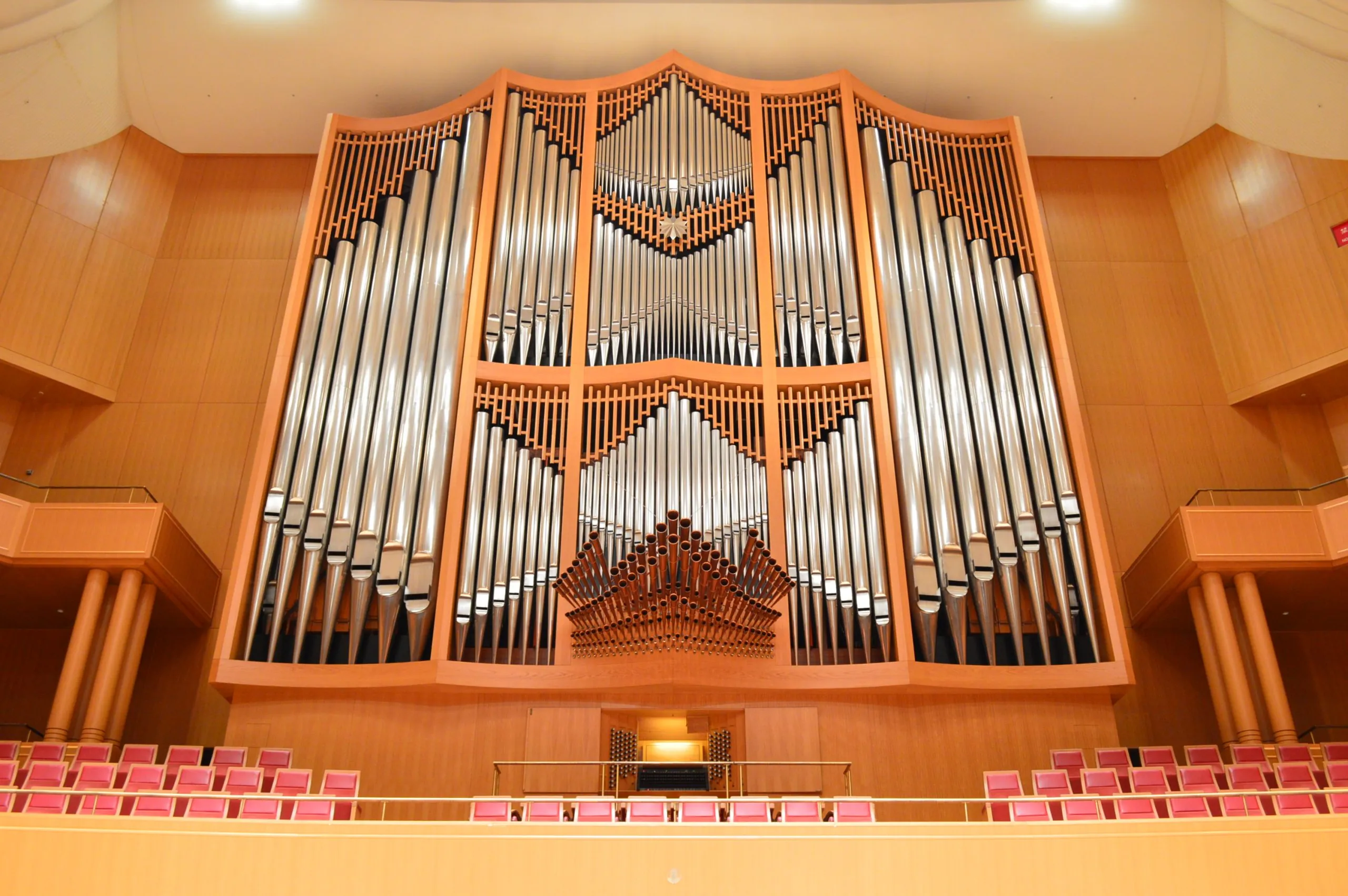 愛知県芸術劇場×FM AICHI 「クリスマスはオルガンだ！2025　～オルガン・アンサンブルで聴くパイプオルガンの響き～」12月24日（水）25日（木）開催